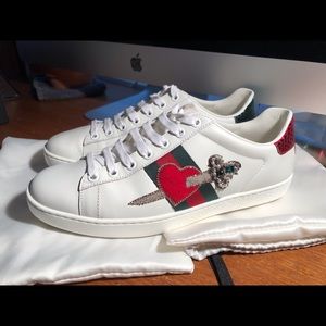 Gucci Ace Sneakers Pierces Heart